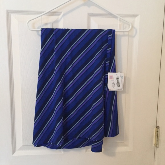 LuLaRoe Dresses & Skirts - NWT 3XL Lularoe Azure Skirt